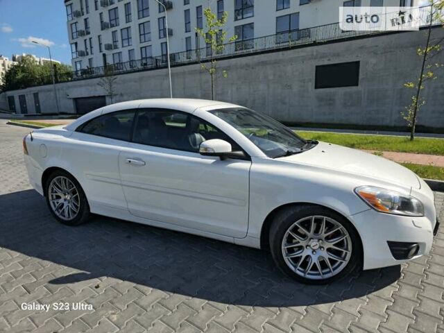 Вольво C70, об'ємом двигуна 2.52 л та пробігом 250 тис. км за 11999 $, фото 15 на Automoto.ua