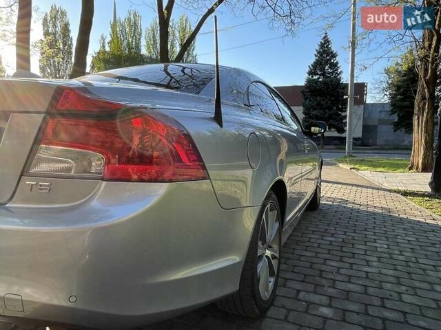 Сірий Вольво C70, об'ємом двигуна 2.5 л та пробігом 130 тис. км за 11000 $, фото 4 на Automoto.ua