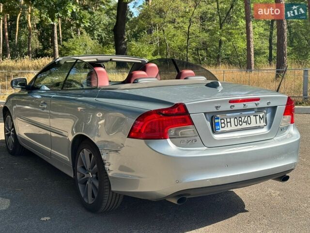 Сірий Вольво C70, об'ємом двигуна 2.52 л та пробігом 127 тис. км за 7999 $, фото 5 на Automoto.ua