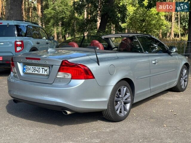 Сірий Вольво C70, об'ємом двигуна 2.52 л та пробігом 127 тис. км за 7999 $, фото 3 на Automoto.ua
