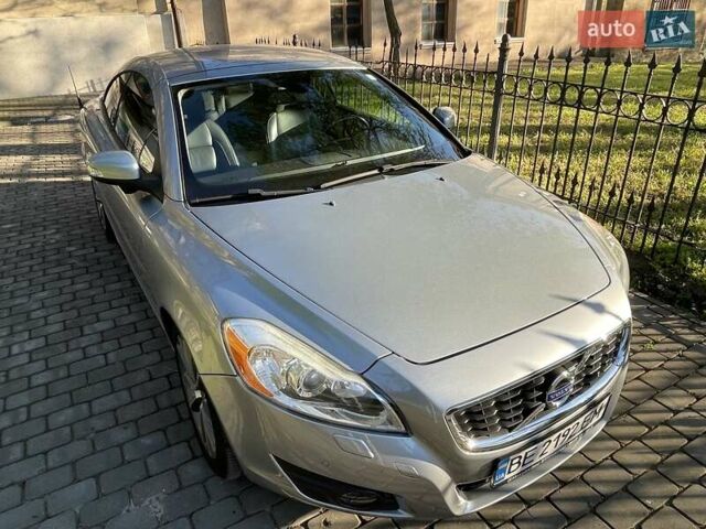 Сірий Вольво C70, об'ємом двигуна 2.5 л та пробігом 130 тис. км за 11000 $, фото 5 на Automoto.ua