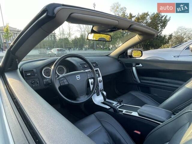 Сірий Вольво C70, об'ємом двигуна 2.5 л та пробігом 130 тис. км за 11000 $, фото 13 на Automoto.ua