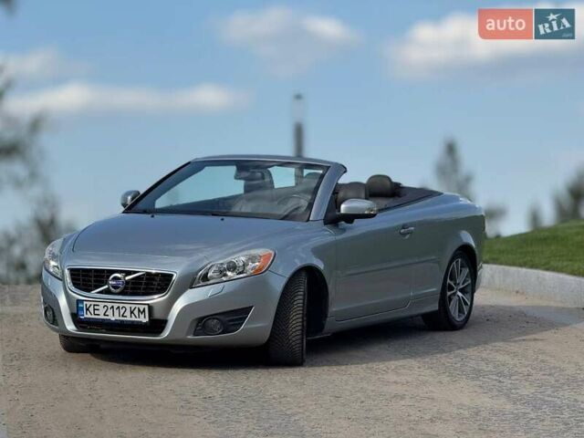 Сірий Вольво C70, об'ємом двигуна 2.52 л та пробігом 80 тис. км за 15100 $, фото 3 на Automoto.ua