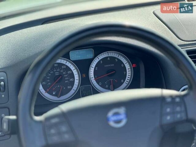 Сірий Вольво C70, об'ємом двигуна 2.52 л та пробігом 80 тис. км за 15100 $, фото 16 на Automoto.ua