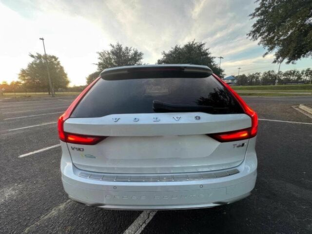 Білий Вольво Інша, об'ємом двигуна 2 л та пробігом 34 тис. км за 10300 $, фото 3 на Automoto.ua