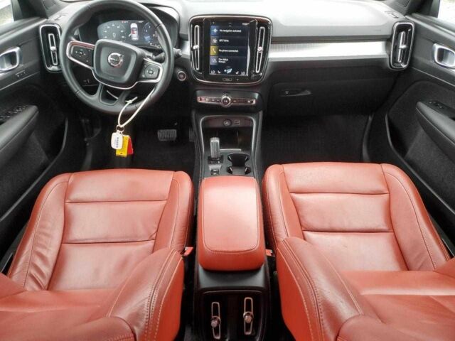 Белый Вольво Другая, объемом двигателя 0 л и пробегом 102 тыс. км за 6800 $, фото 7 на Automoto.ua