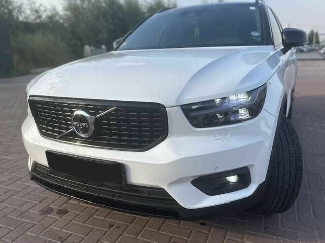 Белый Вольво Другая, объемом двигателя 2 л и пробегом 124 тыс. км за 23000 $, фото 2 на Automoto.ua