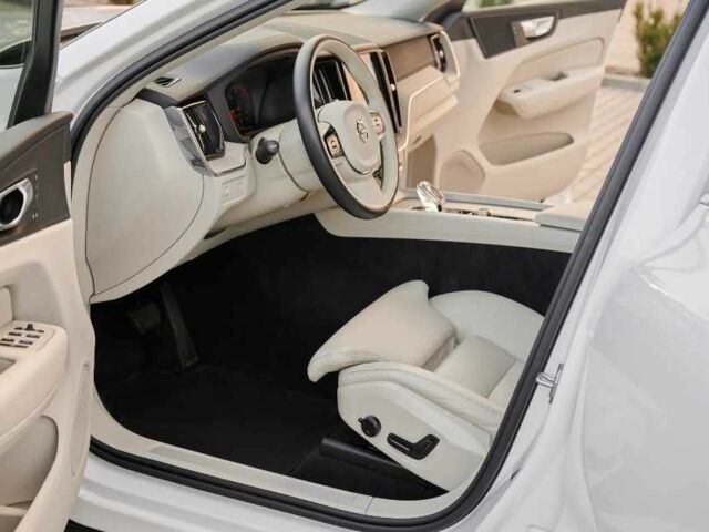 Белый Вольво Другая, объемом двигателя 2 л и пробегом 67 тыс. км за 21000 $, фото 5 на Automoto.ua