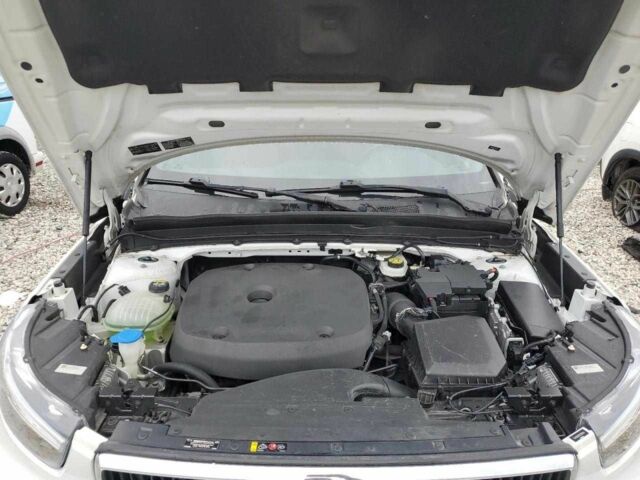 Белый Вольво Другая, объемом двигателя 0 л и пробегом 102 тыс. км за 6800 $, фото 10 на Automoto.ua