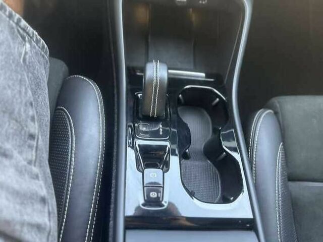 Белый Вольво Другая, объемом двигателя 2 л и пробегом 124 тыс. км за 23000 $, фото 6 на Automoto.ua