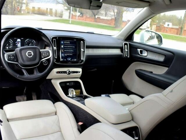 Белый Вольво Другая, объемом двигателя 0 л и пробегом 65 тыс. км за 15500 $, фото 7 на Automoto.ua