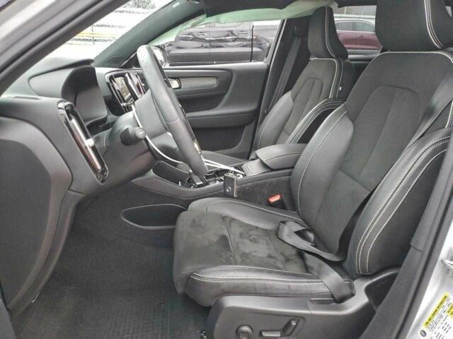 Белый Вольво Другая, объемом двигателя 2 л и пробегом 40 тыс. км за 7000 $, фото 6 на Automoto.ua