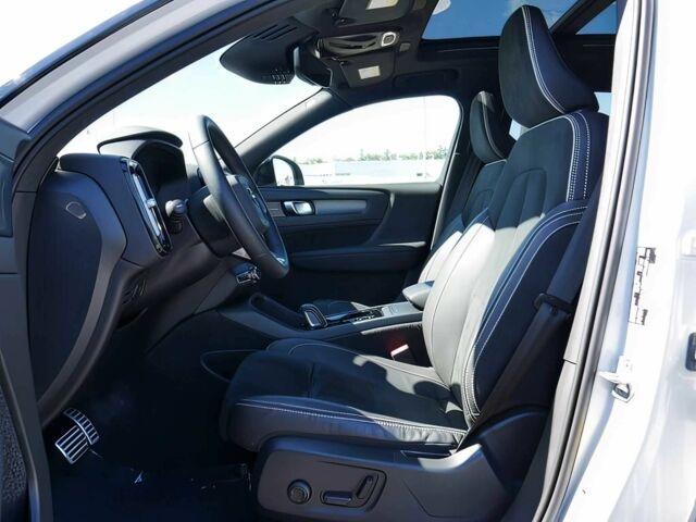 Білий Вольво Інша, об'ємом двигуна 2 л та пробігом 14 тис. км за 16500 $, фото 7 на Automoto.ua