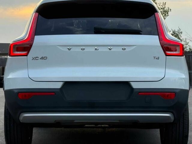 Белый Вольво Другая, объемом двигателя 2 л и пробегом 16 тыс. км за 15900 $, фото 4 на Automoto.ua