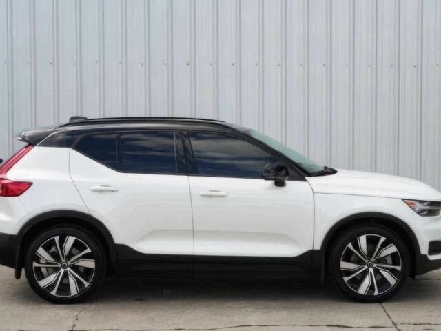 Белый Вольво Другая, объемом двигателя 0 л и пробегом 18 тыс. км за 34000 $, фото 3 на Automoto.ua