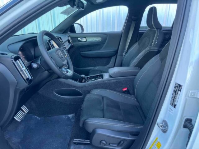 Белый Вольво Другая, объемом двигателя 0 л и пробегом 18 тыс. км за 34000 $, фото 9 на Automoto.ua