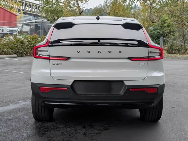 Белый Вольво Другая, объемом двигателя 0 л и пробегом 24 тыс. км за 16000 $, фото 5 на Automoto.ua