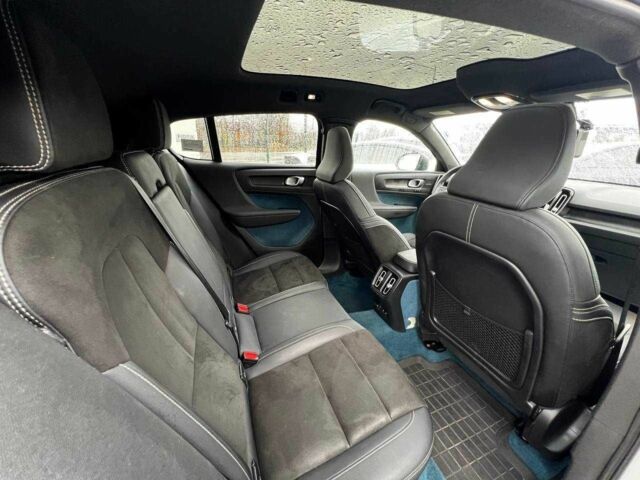 Белый Вольво Другая, объемом двигателя 0 л и пробегом 160 тыс. км за 23600 $, фото 5 на Automoto.ua