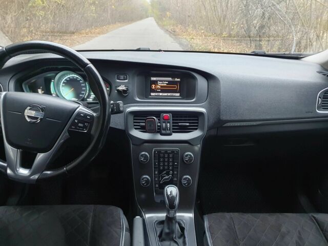 Черный Вольво Другая, объемом двигателя 1.6 л и пробегом 175 тыс. км за 319 $, фото 9 на Automoto.ua