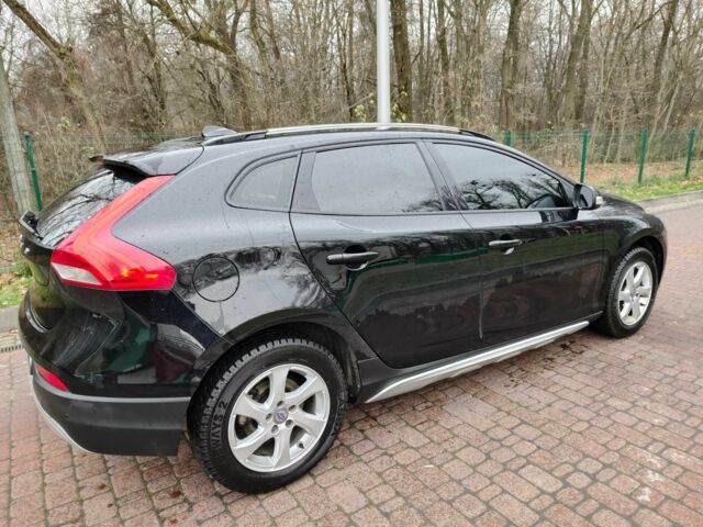 Черный Вольво Другая, объемом двигателя 1.6 л и пробегом 175 тыс. км за 319 $, фото 2 на Automoto.ua