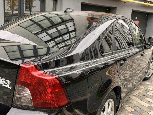 Чорний Вольво Інша, об'ємом двигуна 1.6 л та пробігом 224 тис. км за 8200 $, фото 2 на Automoto.ua