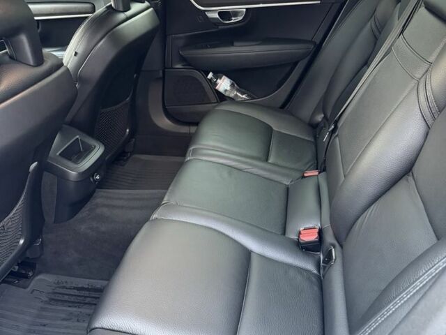 Черный Вольво Другая, объемом двигателя 2 л и пробегом 250 тыс. км за 23500 $, фото 19 на Automoto.ua