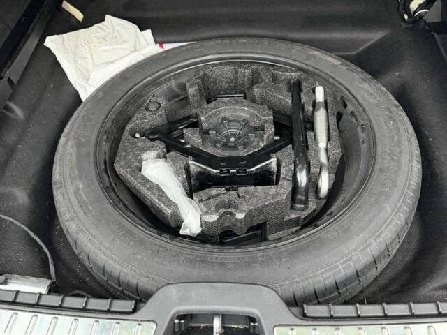 Черный Вольво Другая, объемом двигателя 2 л и пробегом 250 тыс. км за 23500 $, фото 18 на Automoto.ua