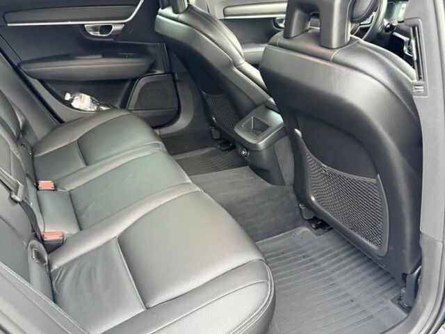 Черный Вольво Другая, объемом двигателя 2 л и пробегом 250 тыс. км за 23500 $, фото 5 на Automoto.ua