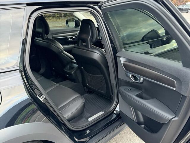 Черный Вольво Другая, объемом двигателя 2 л и пробегом 250 тыс. км за 23500 $, фото 6 на Automoto.ua