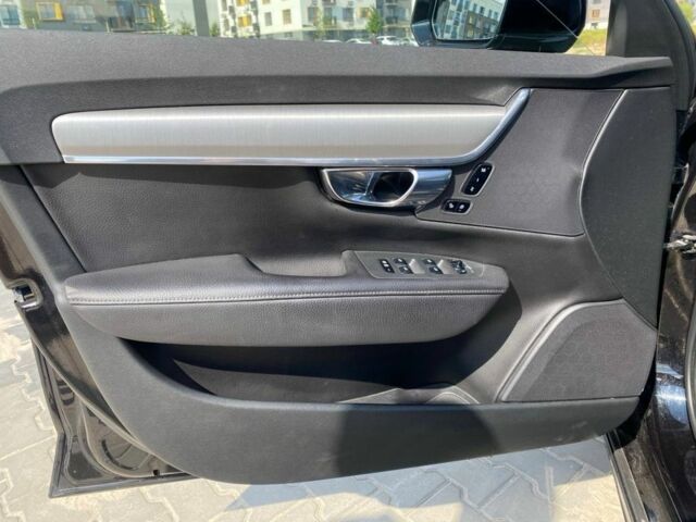 Черный Вольво Другая, объемом двигателя 2 л и пробегом 193 тыс. км за 25500 $, фото 6 на Automoto.ua