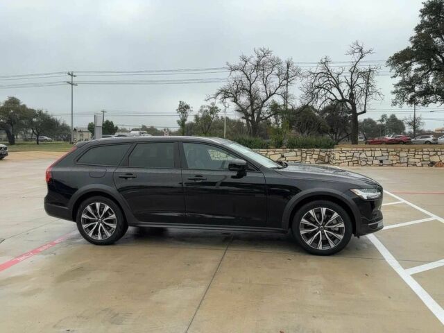 Чорний Вольво Інша, об'ємом двигуна 2 л та пробігом 14 тис. км за 17999 $, фото 5 на Automoto.ua