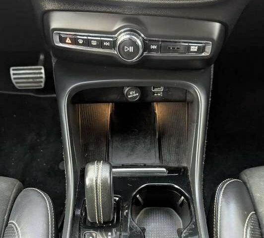 Черный Вольво Другая, объемом двигателя 0 л и пробегом 98 тыс. км за 16300 $, фото 9 на Automoto.ua