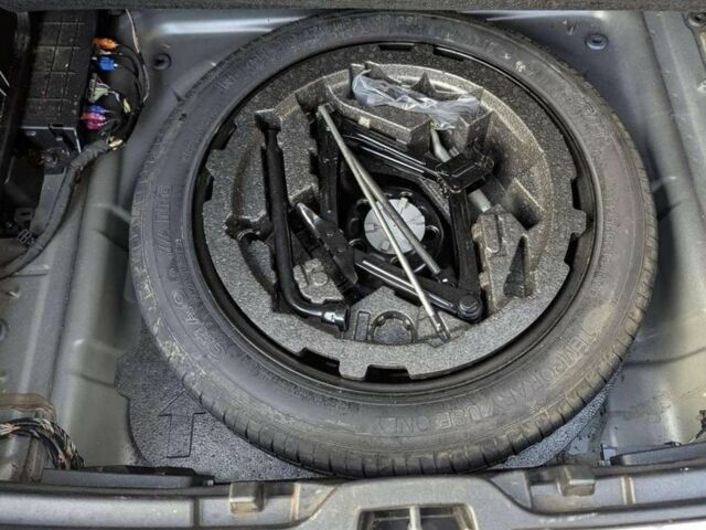 Черный Вольво Другая, объемом двигателя 0 л и пробегом 98 тыс. км за 16300 $, фото 13 на Automoto.ua