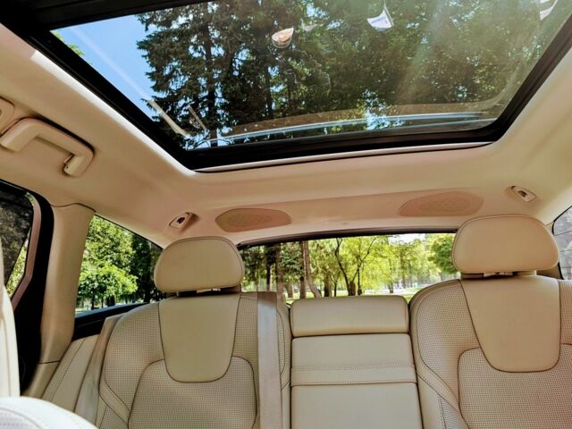 Коричневый Вольво Другая, объемом двигателя 2 л и пробегом 132 тыс. км за 31499 $, фото 10 на Automoto.ua