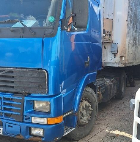 Вольво Другая, объемом двигателя 2.3 л и пробегом 0 тыс. км за 6000 $, фото 2 на Automoto.ua