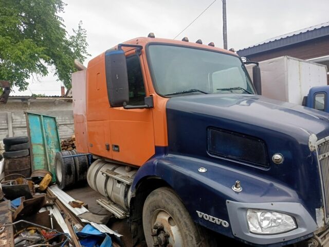 Вольво Інша, об'ємом двигуна 2.3 л та пробігом 0 тис. км за 6000 $, фото 4 на Automoto.ua