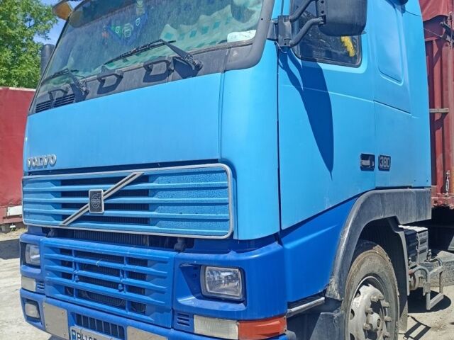 Вольво Інша 1995 у Березовке на Automoto.ua Вольво Інша, об'ємом двигуна 0 л та пробігом 0 тис. км за 5000 $, фото 2 на Automoto.ua