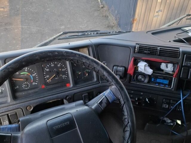 Вольво Другая, объемом двигателя 0 л и пробегом 0 тыс. км за 9000 $, фото 8 на Automoto.ua