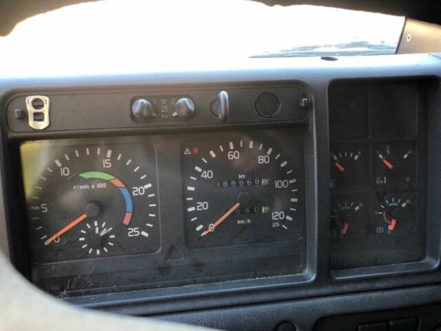 Вольво Другая, объемом двигателя 0 л и пробегом 0 тыс. км за 5000 $, фото 5 на Automoto.ua