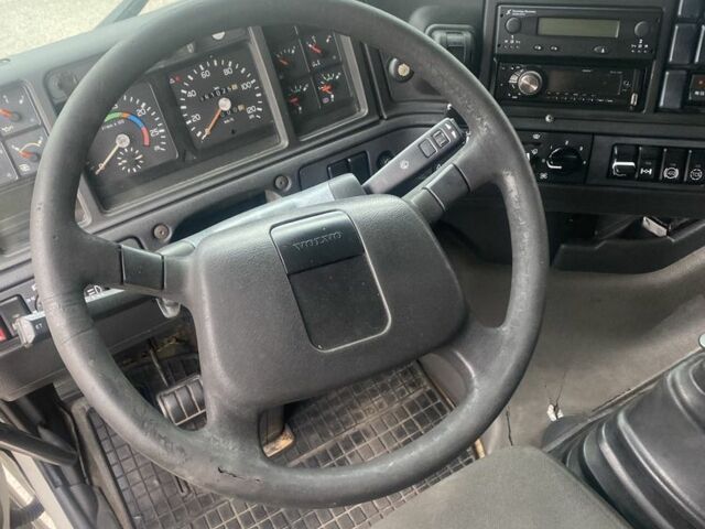 Вольво Другая, объемом двигателя 0 л и пробегом 0 тыс. км за 6000 $, фото 4 на Automoto.ua