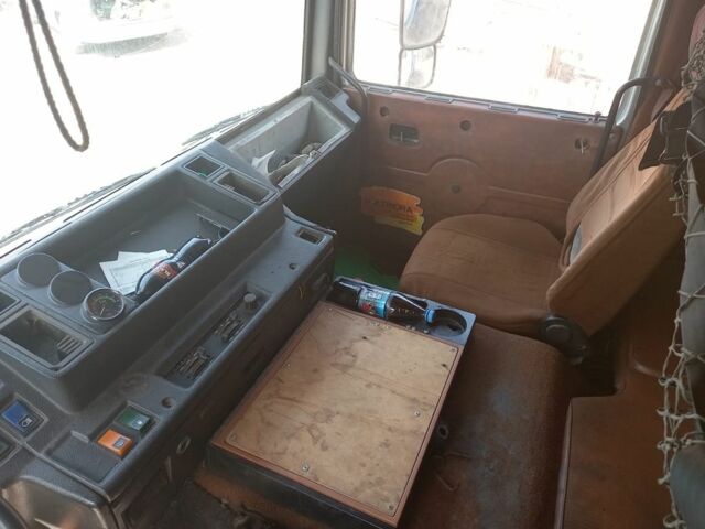 Вольво Другая, объемом двигателя 0 л и пробегом 0 тыс. км за 5500 $, фото 7 на Automoto.ua