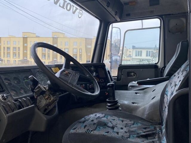 Вольво Другая, объемом двигателя 0 л и пробегом 0 тыс. км за 12500 $, фото 11 на Automoto.ua