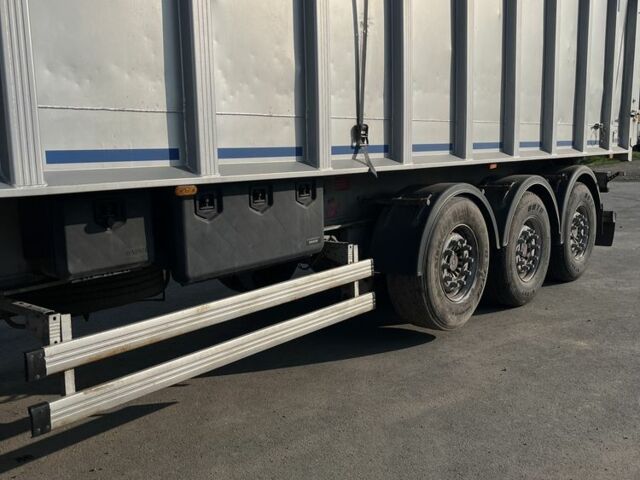 Вольво Інша, об'ємом двигуна 0 л та пробігом 0 тис. км за 43000 $, фото 5 на Automoto.ua