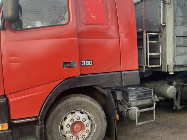 Вольво Другая, объемом двигателя 0 л и пробегом 0 тыс. км за 7000 $, фото 2 на Automoto.ua