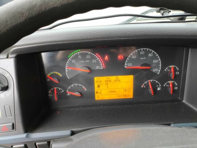 Вольво Другая, объемом двигателя 0 л и пробегом 0 тыс. км за 18000 $, фото 6 на Automoto.ua