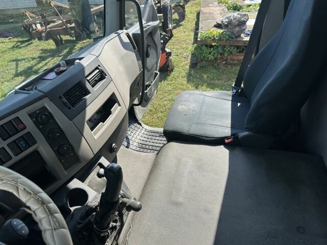 Вольво Інша, об'ємом двигуна 0 л та пробігом 0 тис. км за 18500 $, фото 5 на Automoto.ua