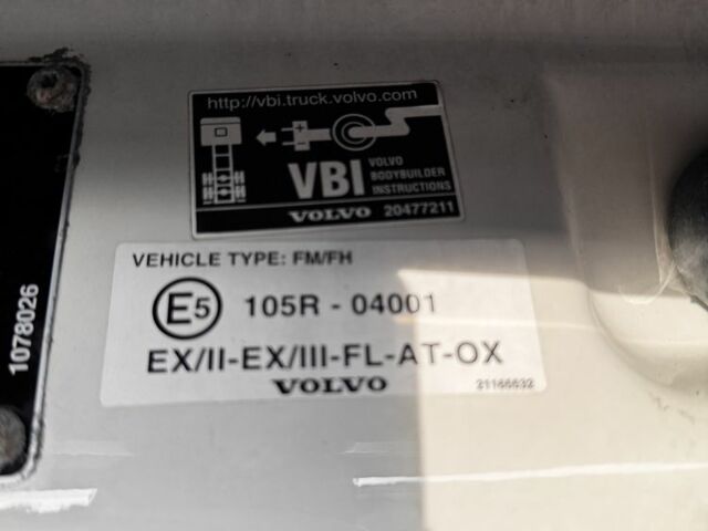 Вольво Інша, об'ємом двигуна 0 л та пробігом 0 тис. км за 15500 $, фото 8 на Automoto.ua