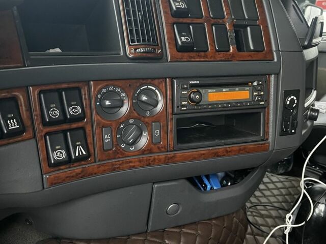 Вольво Другая, объемом двигателя 0 л и пробегом 0 тыс. км за 22000 $, фото 5 на Automoto.ua