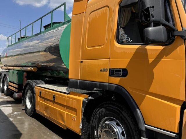 Желтый Вольво Другая, объемом двигателя 9.4 л и пробегом 800 тыс. км за 16000 $, фото 1 на Automoto.ua