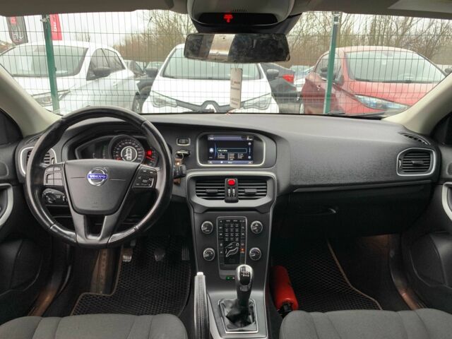 Серый Вольво Другая, объемом двигателя 1.6 л и пробегом 272 тыс. км за 10000 $, фото 21 на Automoto.ua